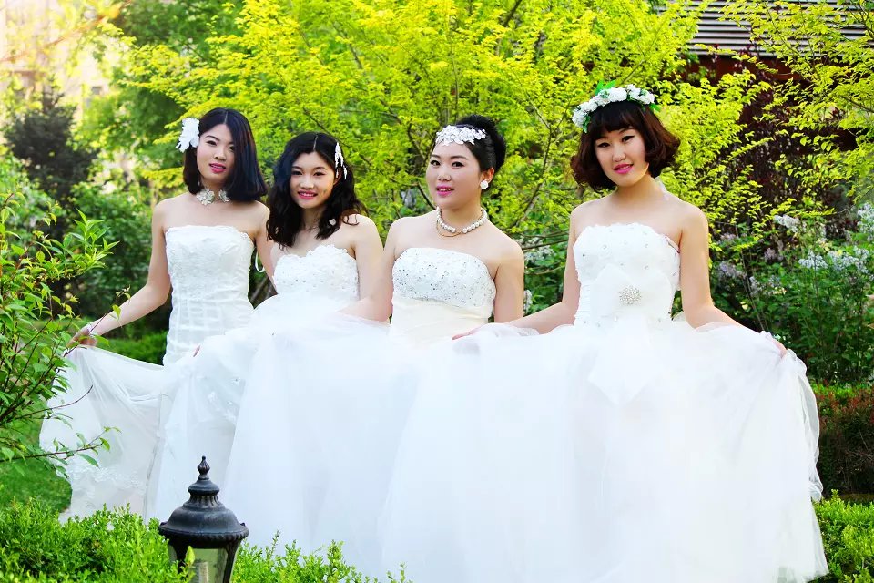 扬州罗蒙婚纱摄影_...第三张 牡丹江罗蒙婚纱摄影公司 婚纱摄影(3)