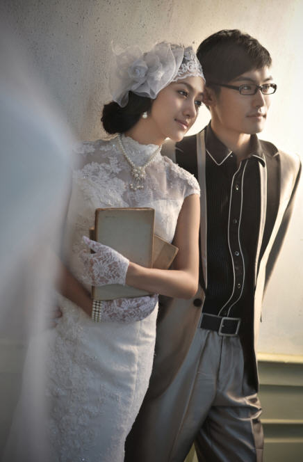 新款婚纱背景_2011新款婚纱模板背景(3)
