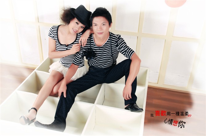 县城 婚纱 影楼_小县城婚纱影楼 发布4月 个性艺术写真(2)